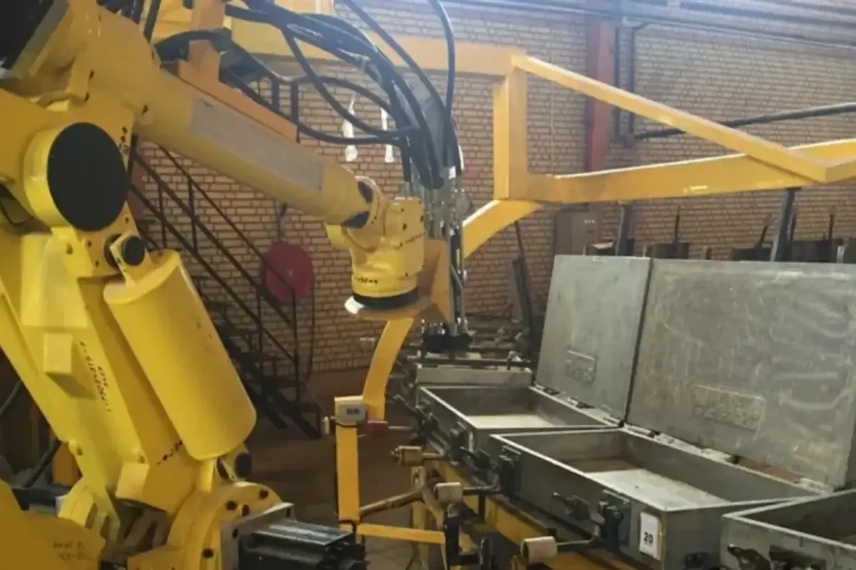 تولید فوم سرد رباتیک